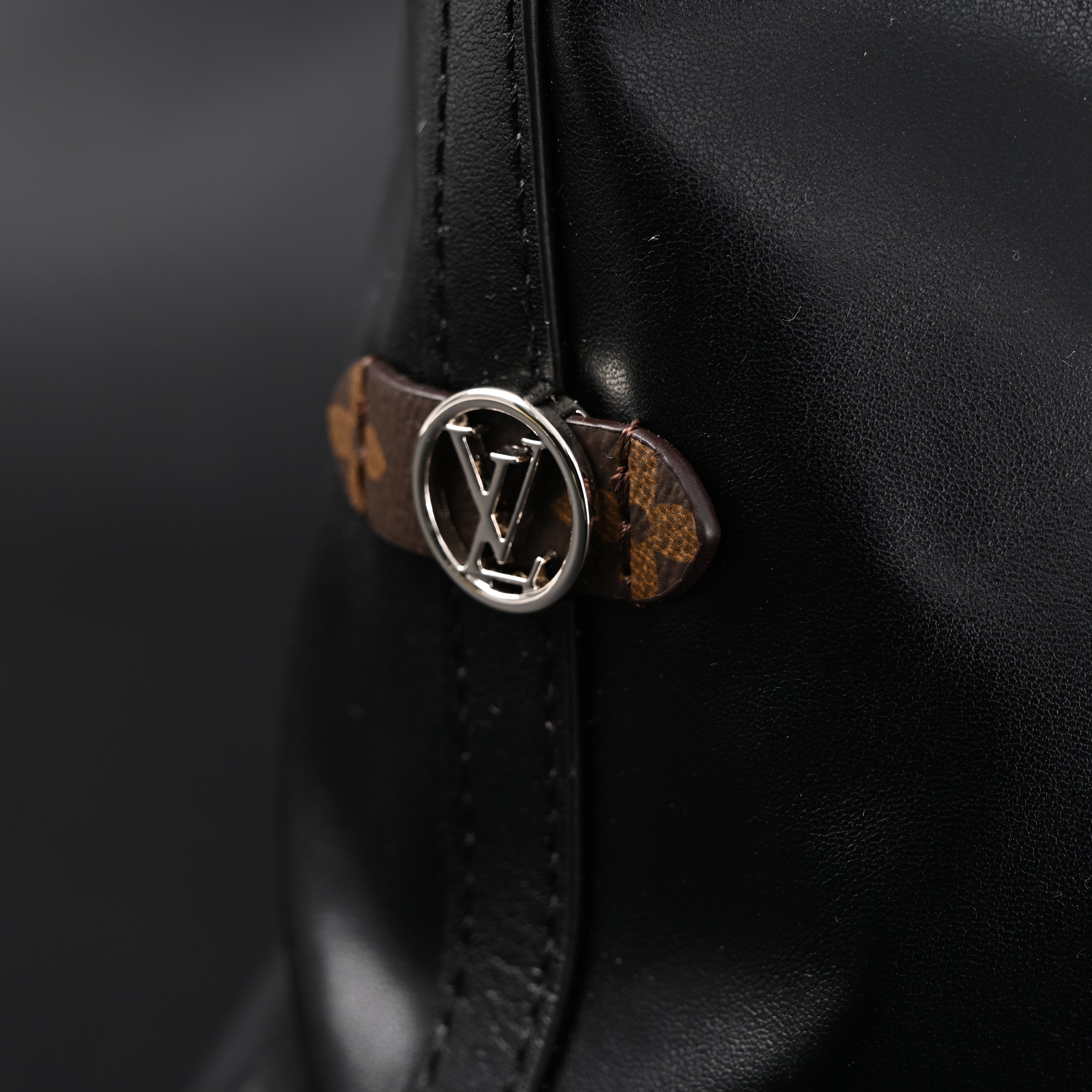 Louis Vuitton Graceful MM Black Monogram Hobo Bag
